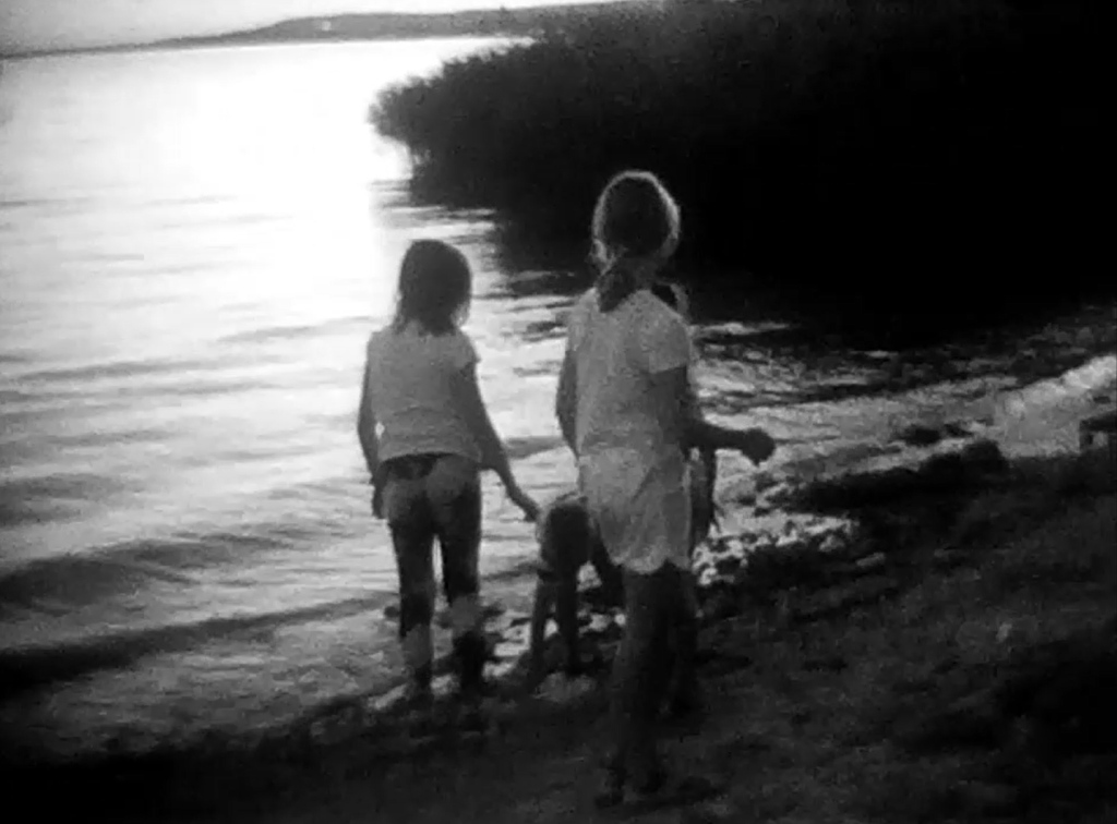 “Lepiej było u matuli” on 8mm film camera | analog&nbsp;photography